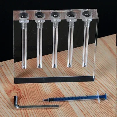 Автомобильный компаратор масла может переводить демонстрационную стойку из