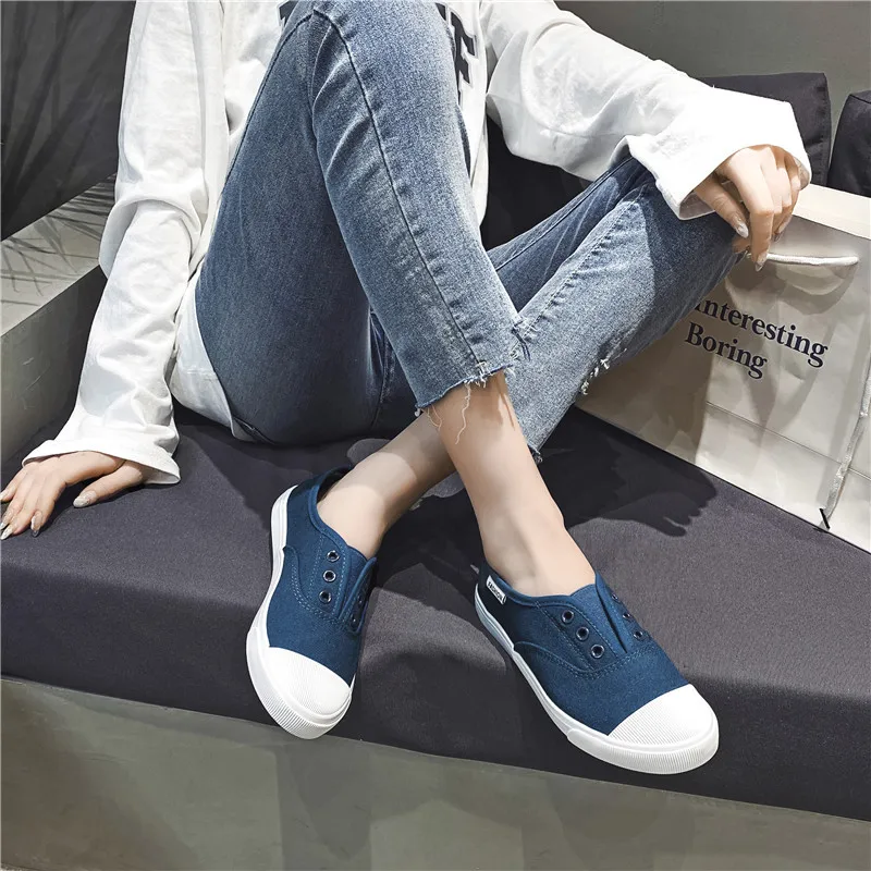 Women Canvas Shoes Fashion Sneakers White Ladies loafers Casual Vulcanize Shoes Woman Skateboarding Run Sneakers High Quality