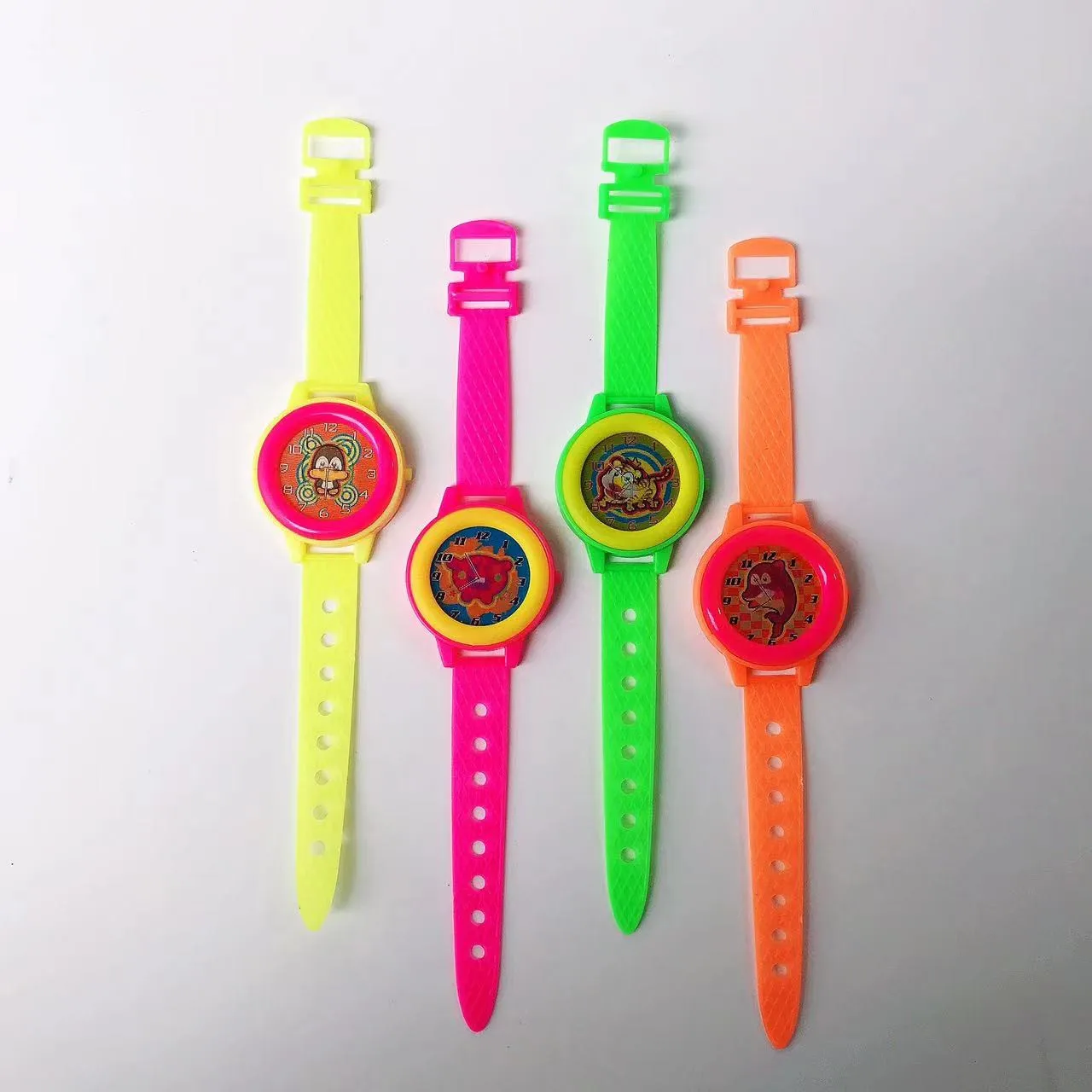 

Пластиковые 3D часы игрушки набор из 50 штук