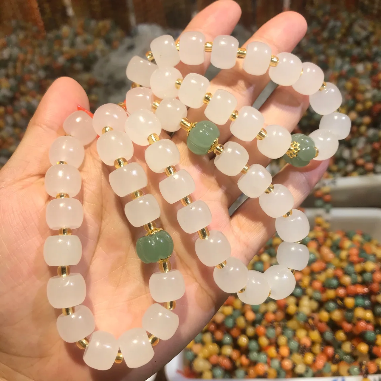 

Natural White Jade Elastic Bracelet Healing Bangle Men Women Fashion Charms Jewellery Golden Silk Jades Bucket Beaded Bracelets