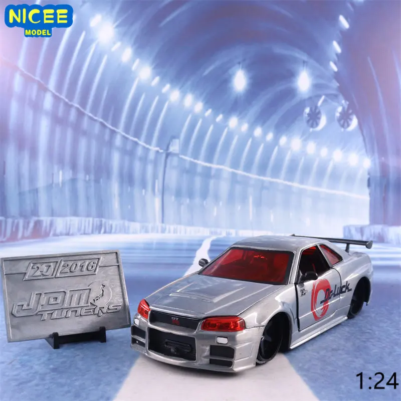 

Модель автомобиля Модифицированная литая из сплава, 1:24, 2002