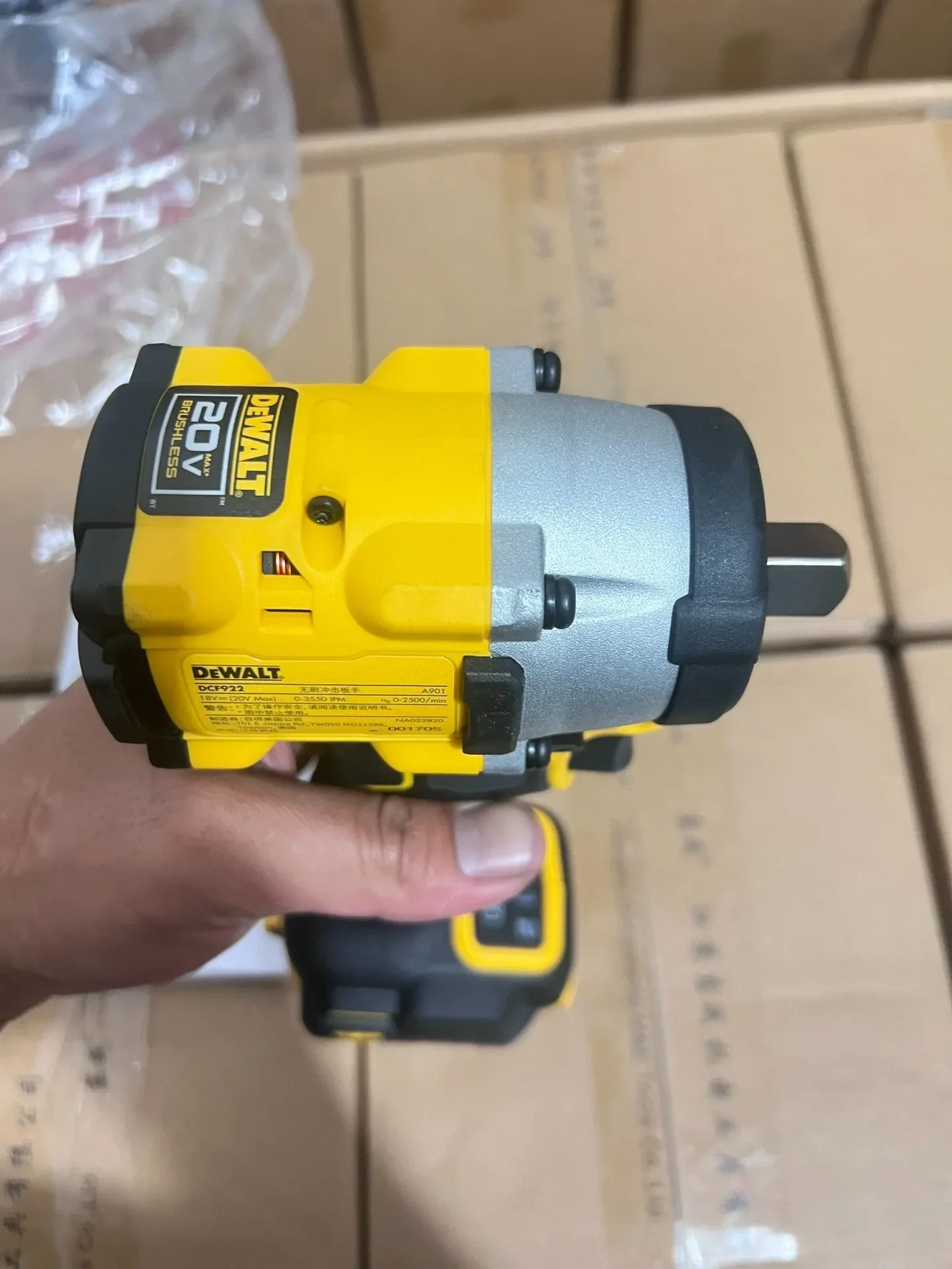 DEWALT DCF922 дюйма бесщеточный ударный гайковерт с зажимной наковальней 20 в литиевый