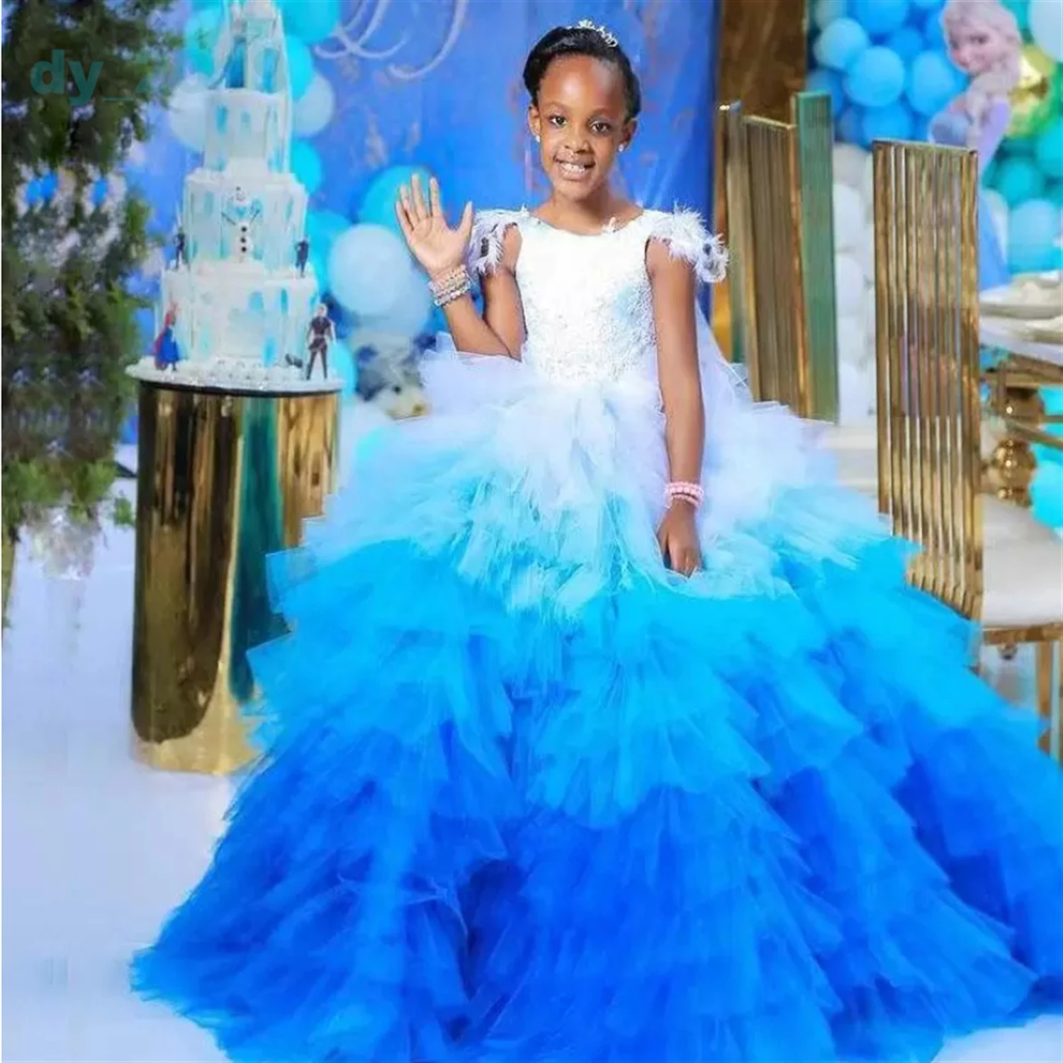 

Gorgeous White And Blue Tier Flower Girls Dresses Puffy Tulle Ruffles Skirt Kids Birthday Party Gowns Feather Child Pageant Gift