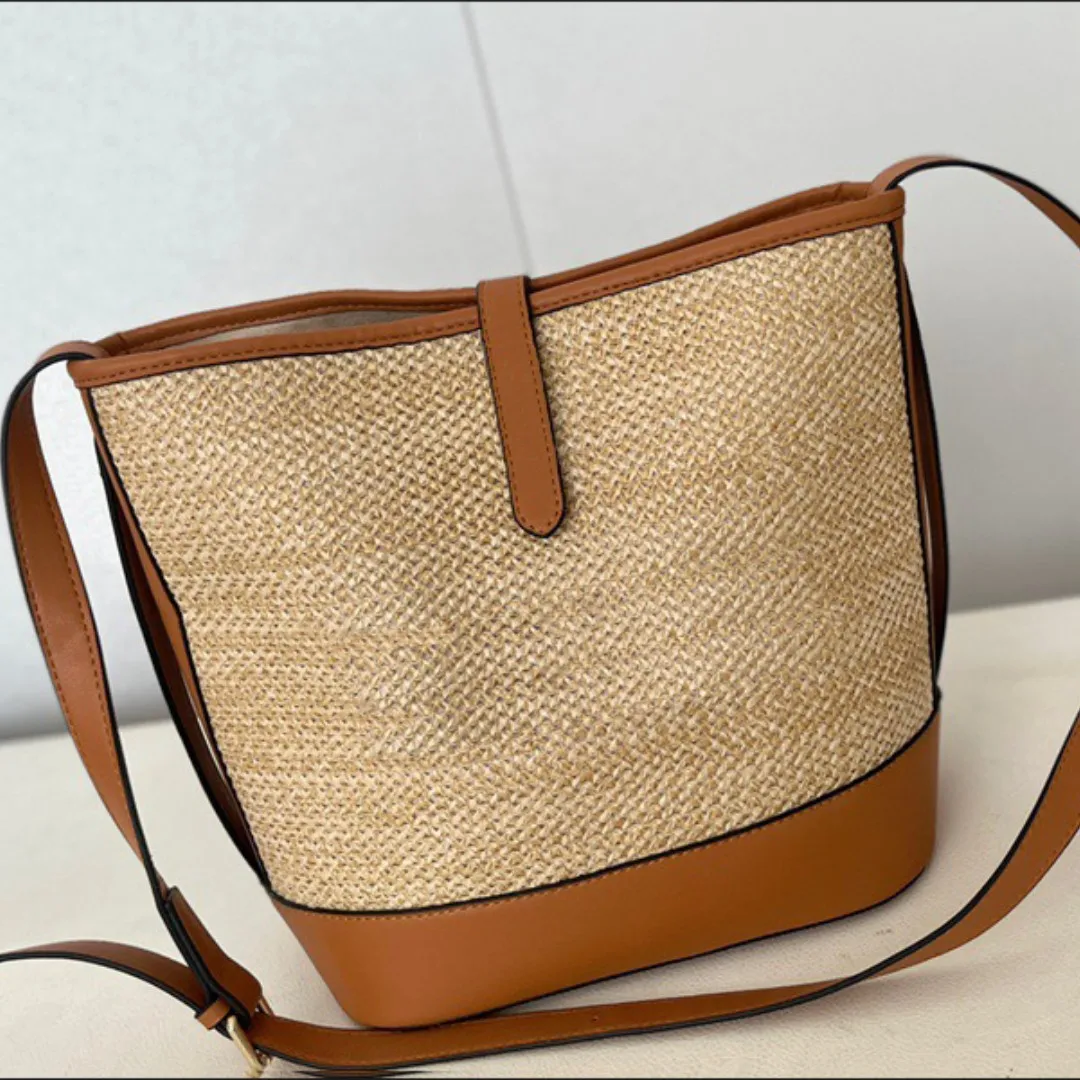 Woven Bag Luxury Designer Beach Leather Stitching Shoulder Messenger Bag Vacation Leisure Large Capacity Mommy Bag Ladies Bag