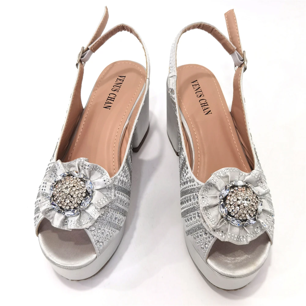Venus Chan Lastest Noble and Elegangt Fashionable Special Style Ladies Shoes and Bag Set in Silver Color for Party and Wedding