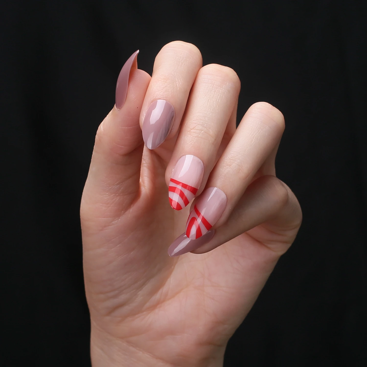 

Маникюрные искусственные ногти с французским миндалем, меланж, Зебра, Красный с обнаженными короткими накладными ногтями, декоративный иск...