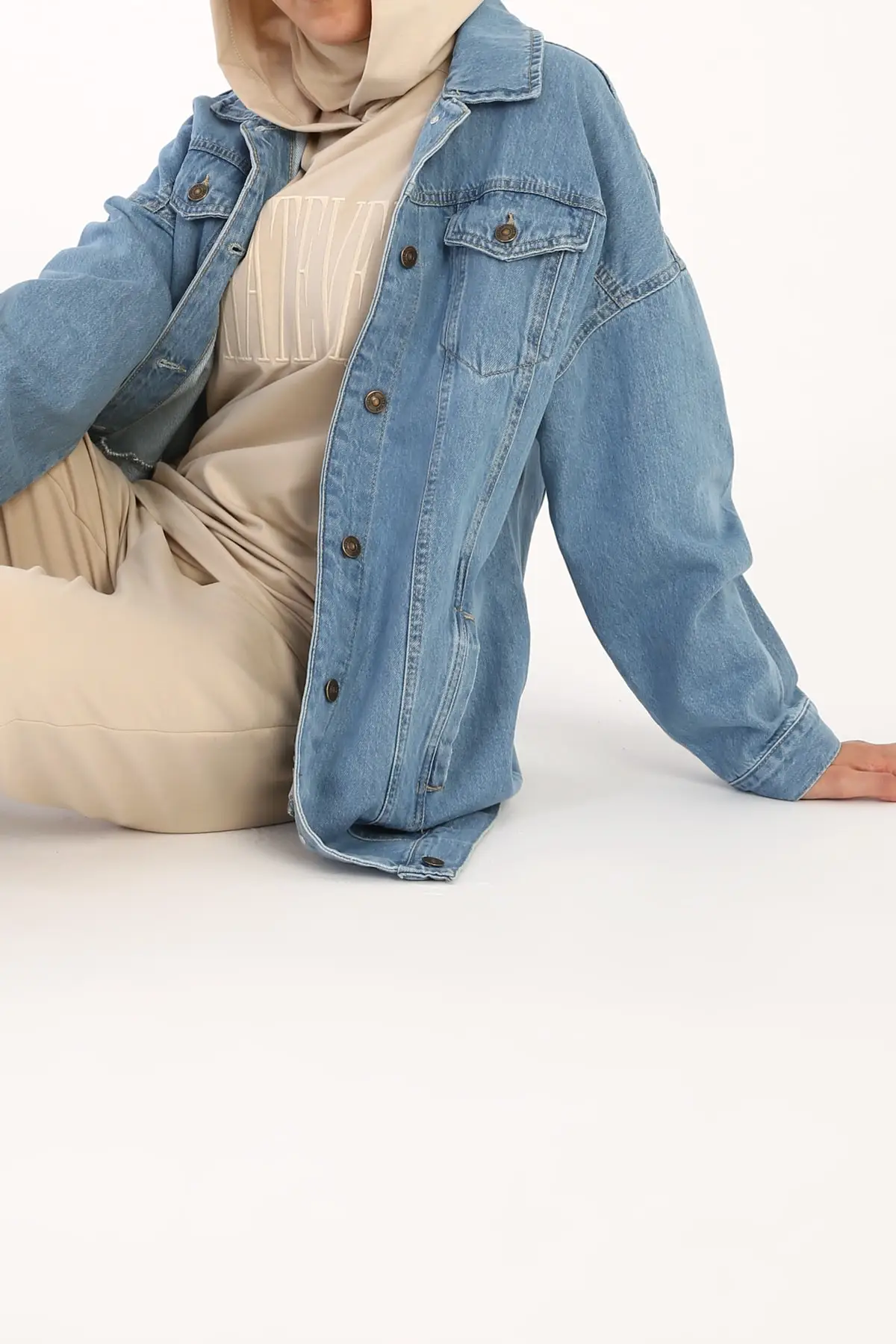 

Women's Fashion Denim Jacket Coat Blue Oversize Denim Treatment Jacket 03
