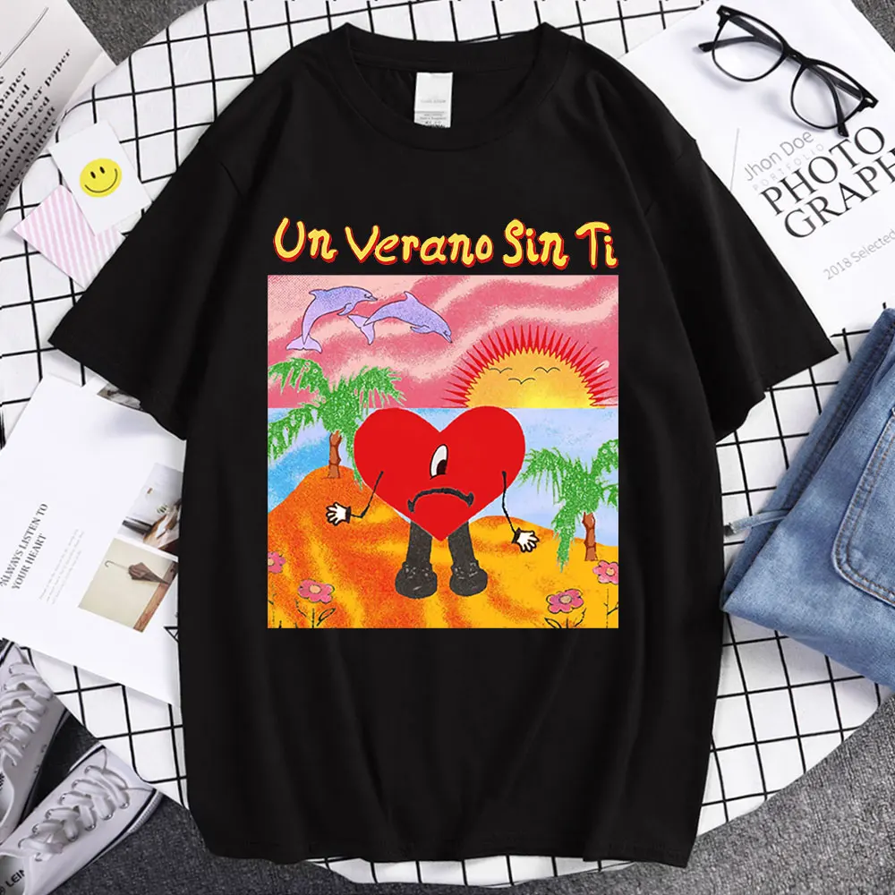 

Футболка с принтом музыкального альбома Singer Bad Bunny UN VERANO, летняя свободная футболка унисекс в стиле хип-хоп, уличная одежда оверсайз