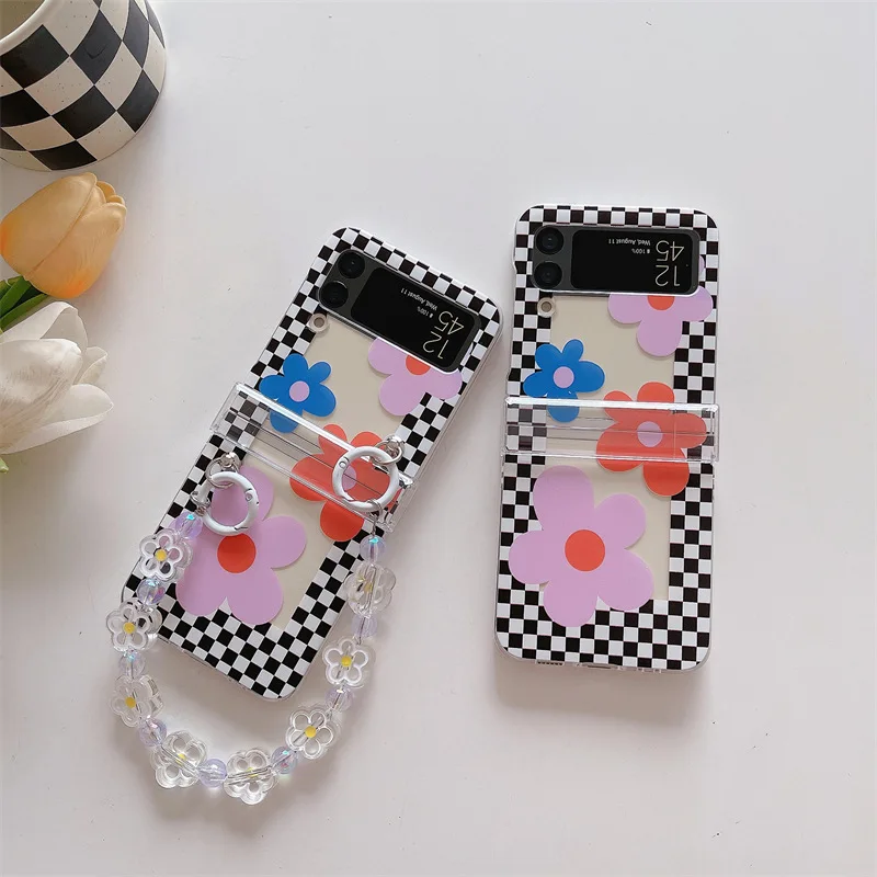 

Ins Checkered Contrasting Flowers Phone Case for Samsung Galaxy Z Flip 4 3 Hard Cover for ZFlip5 Zflip4 Solid Shell Bracket