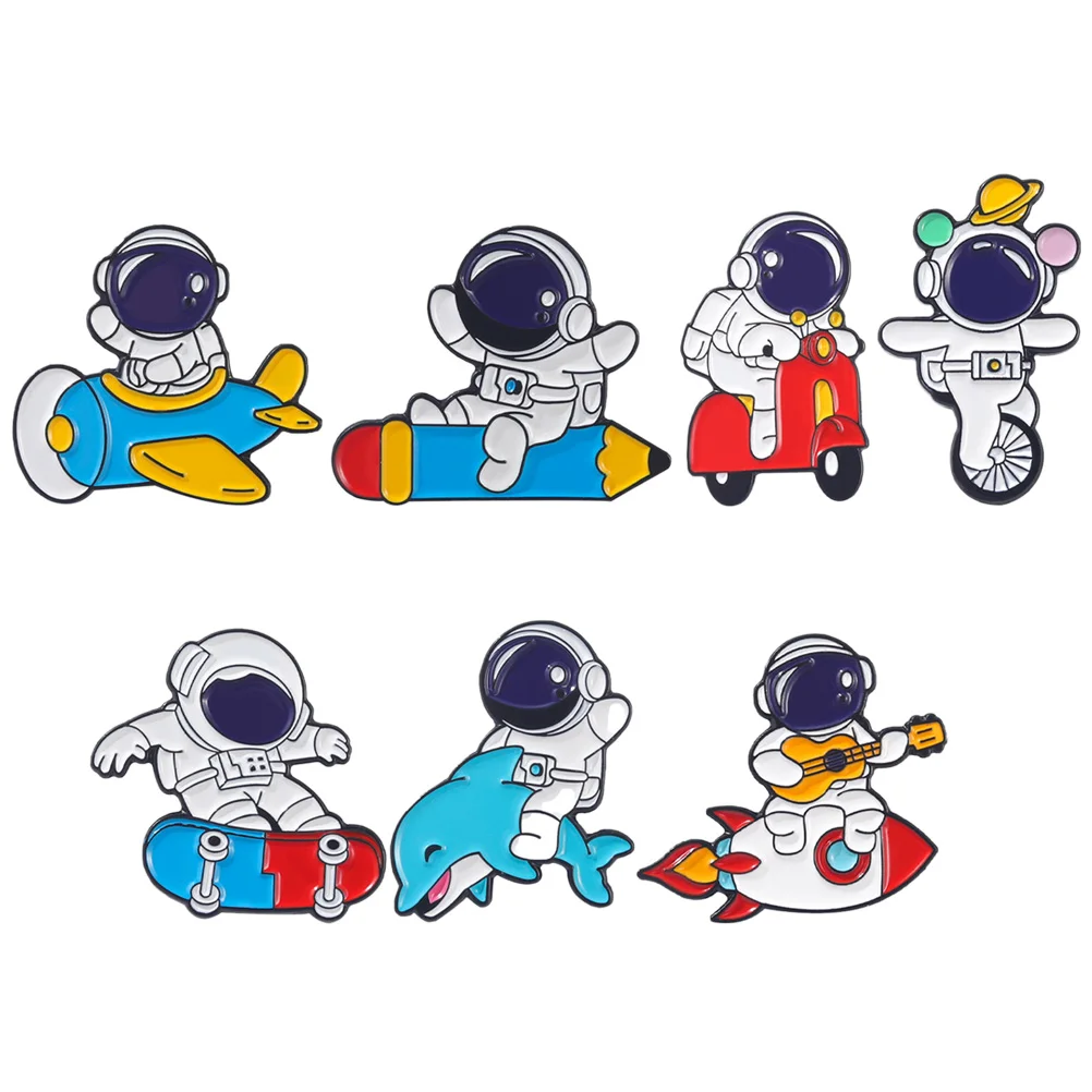 7 Pcs Astronaut Brooch Clothes Pin Ornaments Decorative Brooches Alloy Breastpin Metal Enamel Pattern Miss Women Jewelry