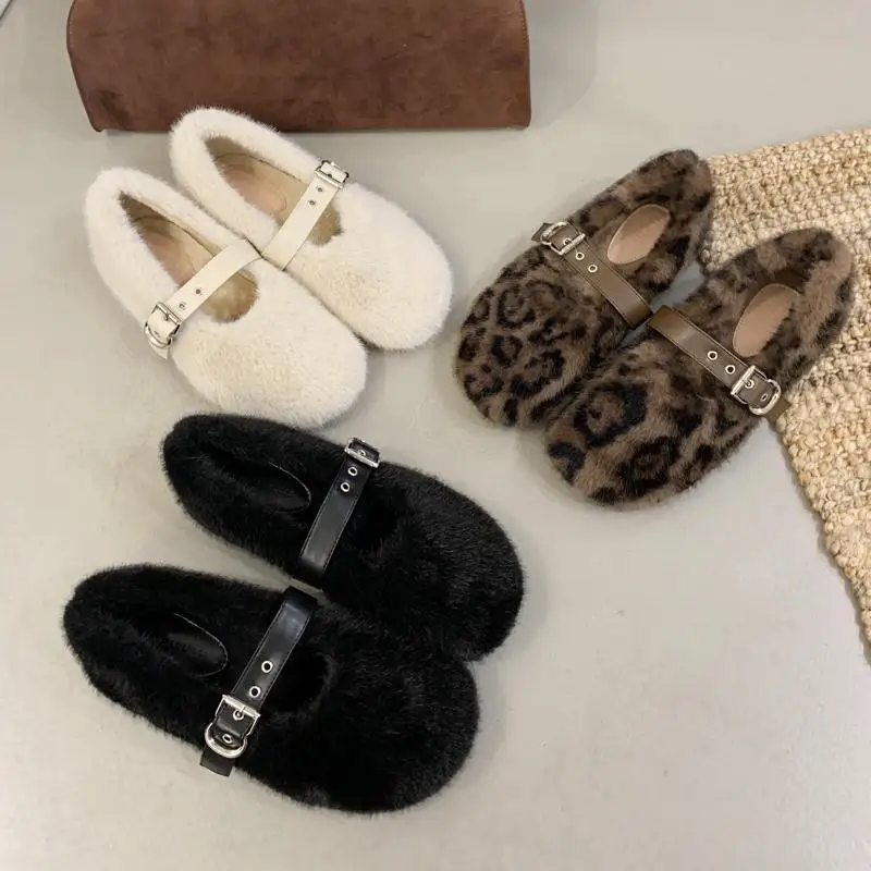 Повседневная женская обувь Modis лоферы на меху 2024 мокасины зимнее платье новые