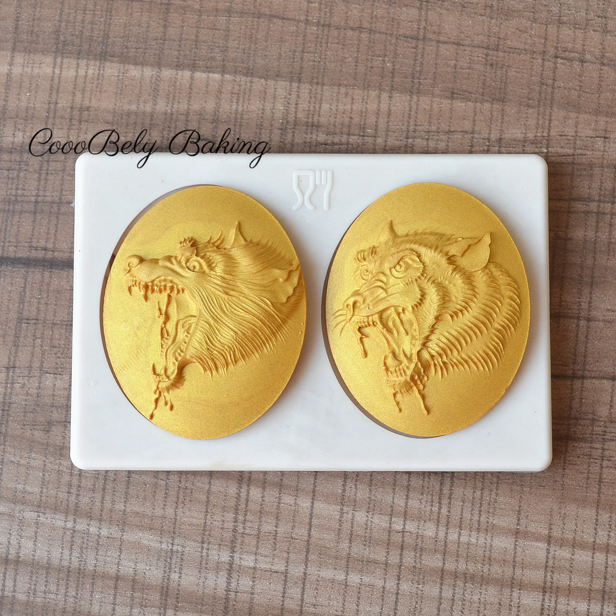

Wolf Head Silicone Mould Kitchen DIY Cake Baking Decoration Dessert Fondant Chocolate Mould Biscuit Dessert Making Tools M1023