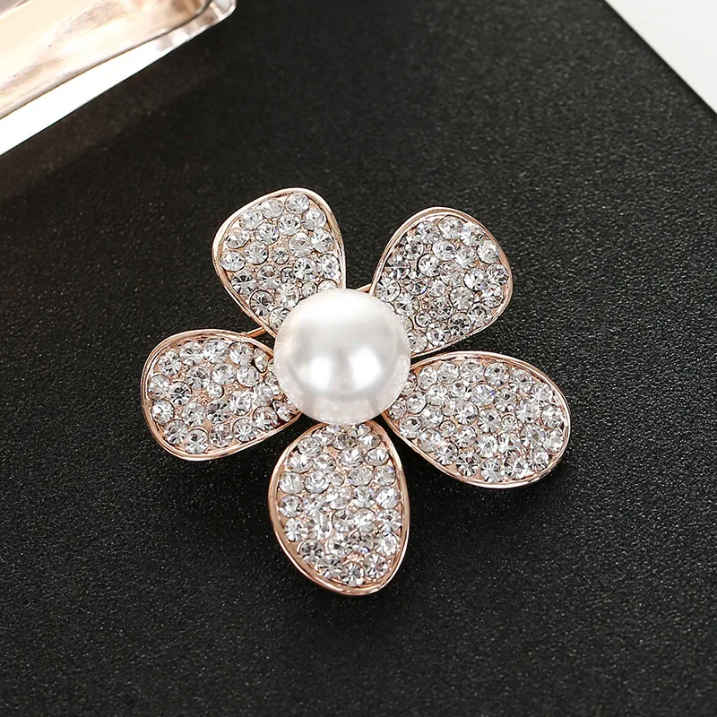 

New Temperament Flower Pearl Brooch Women Wearing Brooches Design Accessories Corsage New Creative Badges Party Wedding Jewelry