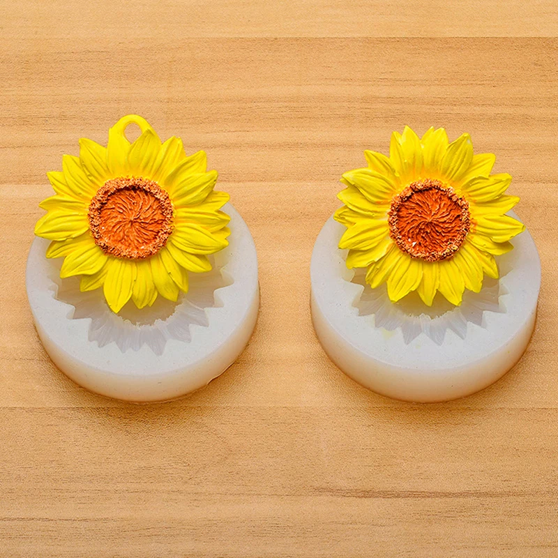

3D Sunflower Aromatherapy Plaster Listing Mold With Holes DIY Crafts Car Rearview Mirror Sunflower Gypsum Diffuser Silicone Mold