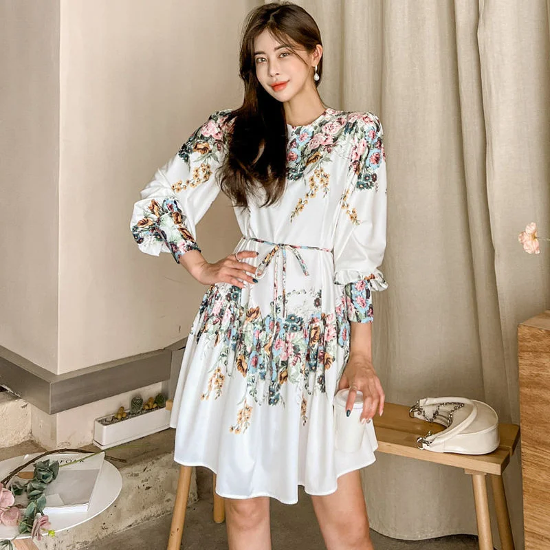 

2022 Summer New High-end Temperament Design Women Lace-up Waist Print Dress