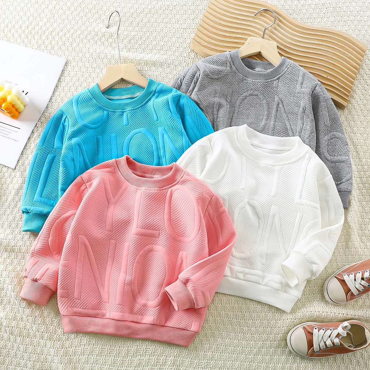 

2022 New Kids Clothes Girls And Boys Comfort Sweater Solid Color Fashion Letter Jacquard All Match Bottoming Shirt Baby Clothes