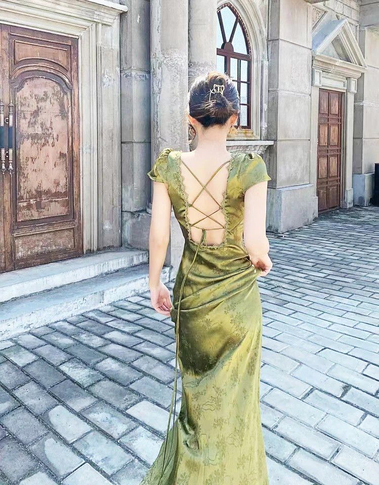 Женское облегающее вечернее платье с V-образным вырезом без рукавов