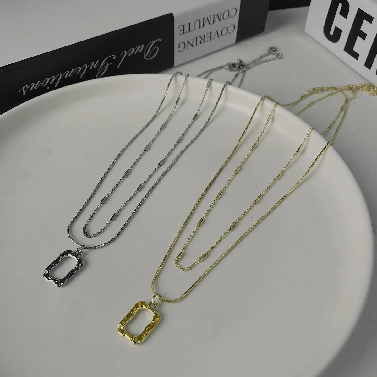 Фото Женское Двухслойное ожерелье позолоченное Латунное прямоугольное с кулоном в