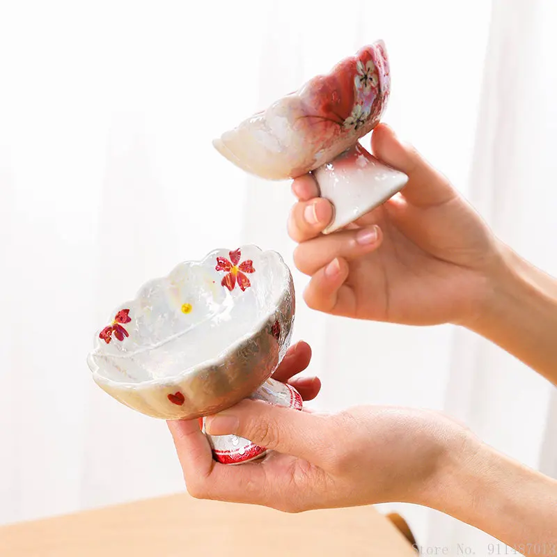 Японская подглазурная цветная керамическая тарелка на высокой ножке десертная