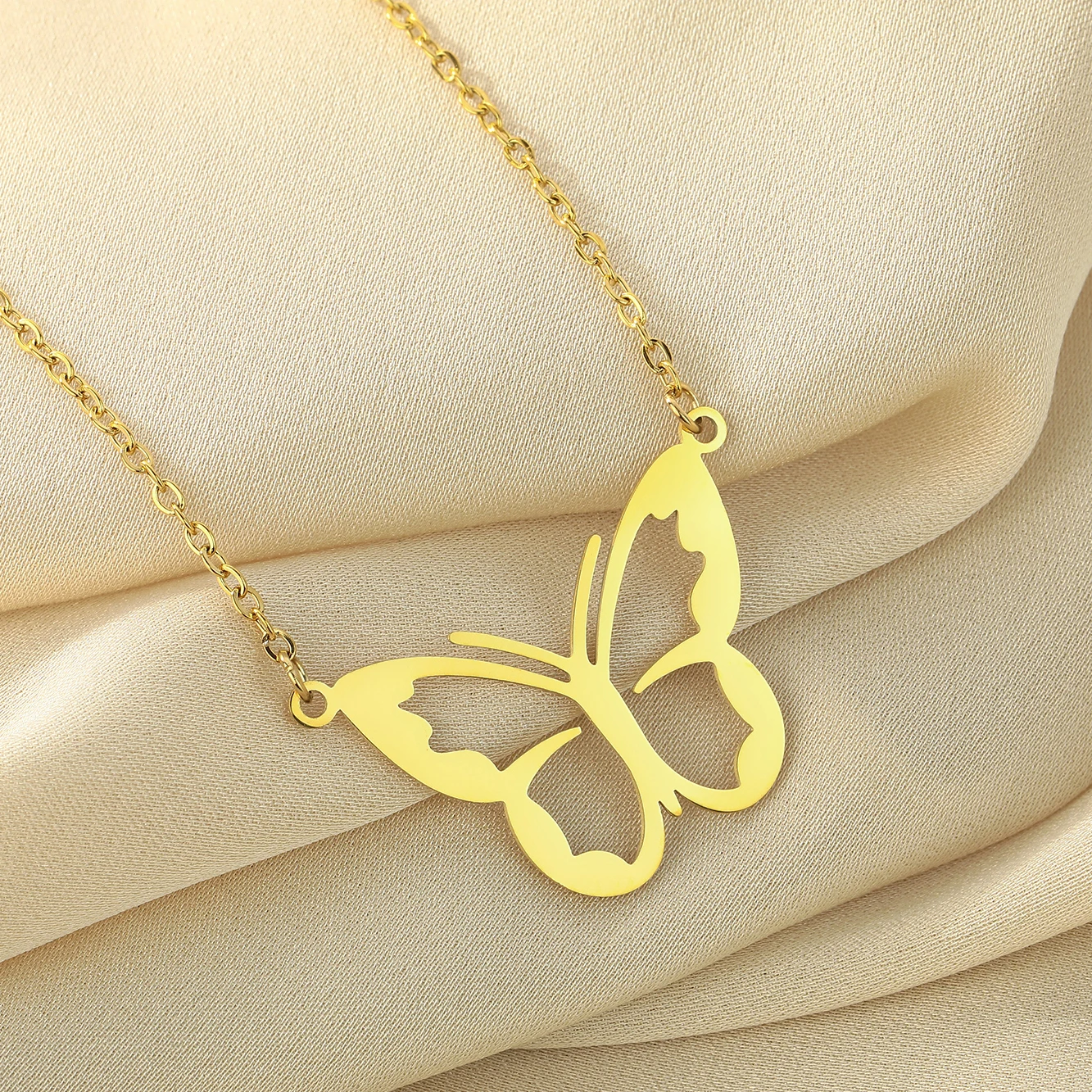 

CHENHXUN Butterfly Pendant Necklace Stainless Steel Butterfly Necklace Gifr for Her Mothers Day Gift