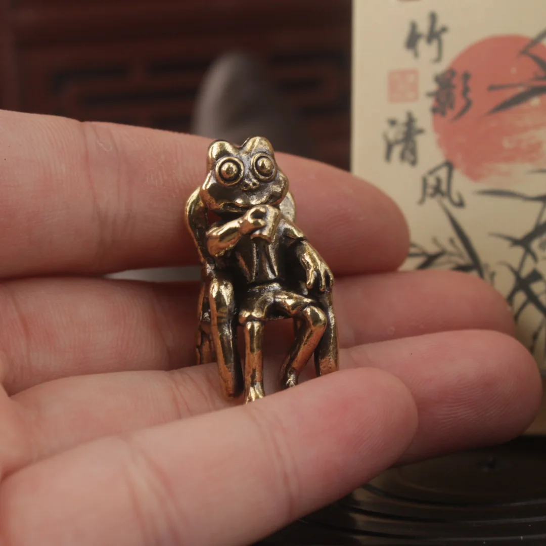 

Латунный стул для сидения лягушки