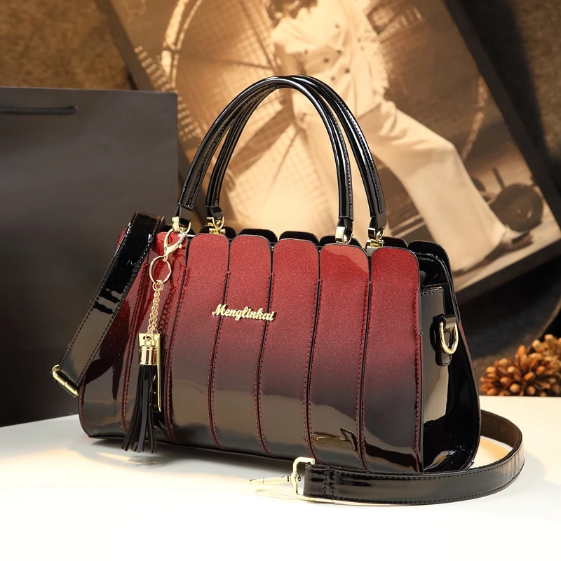 

Fashion Atmospheric Patent Leather Messenger Bag Handbag Women Shoulder Bag High Quality Casual Tote Ladies Party Crossbody Bags