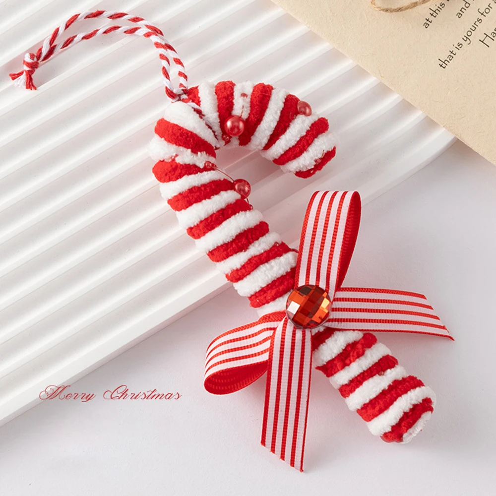 

Рождественские подвески из бархата и поролона