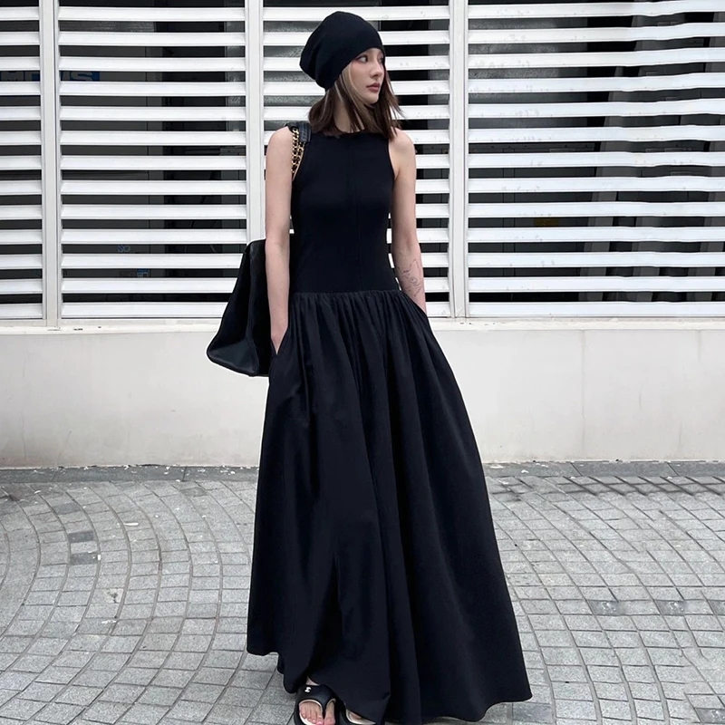 

2022 early autumn new products niche design minimalist vest dress mopping skirt women's knitted stitching large swing dress
