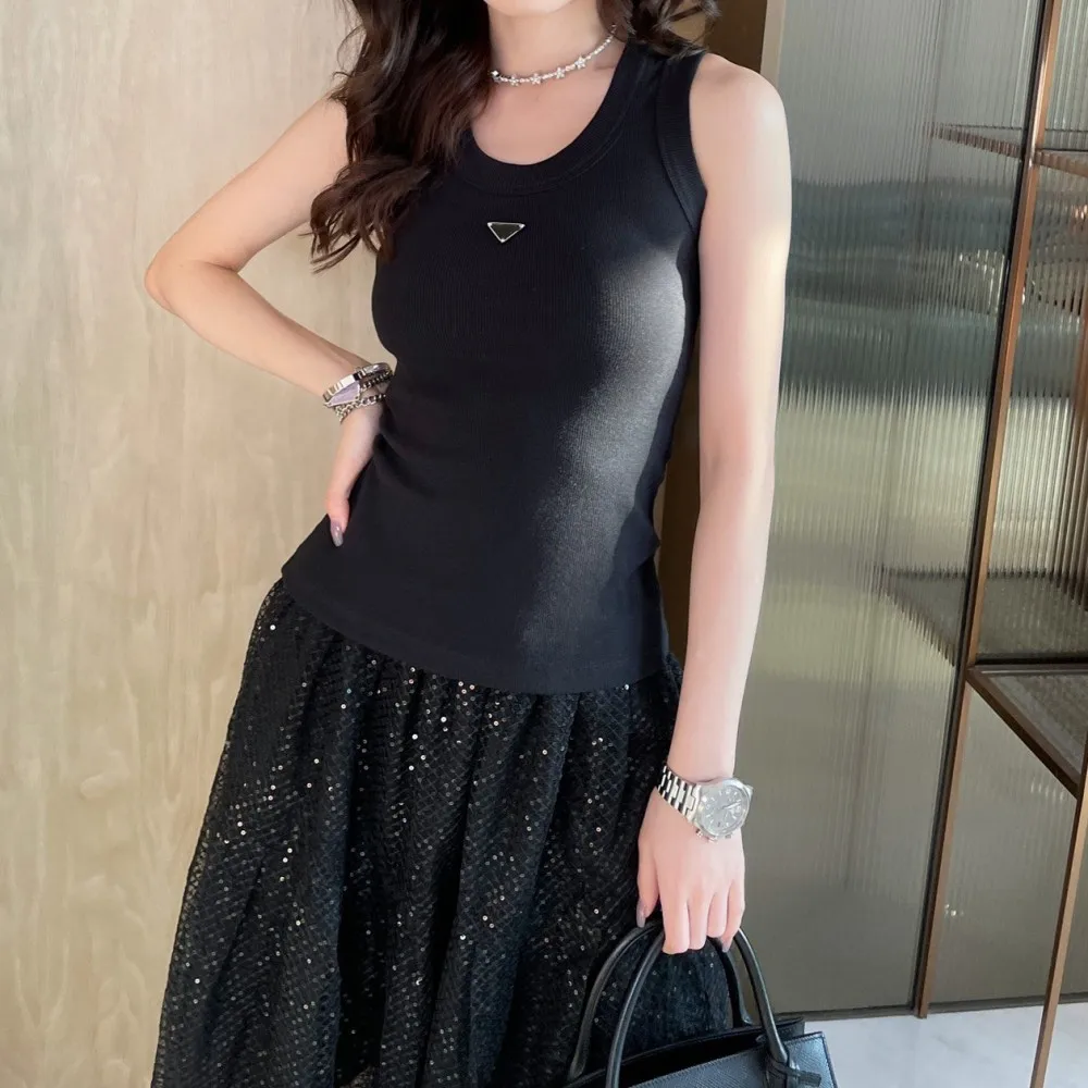 

Summer New Fashion Tank Top for Women Tight T-shirt Undershirt Luxury Designer Triangle Logo Temperament Versatile Stretch