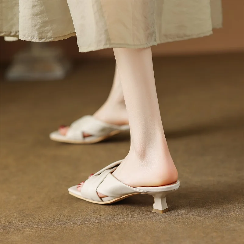 Microfiber Women Shoes 2023 New Mid Heel Shoe Women's Summer Outdoor Fashion Versatile Casual Thin Heel Women's Sandals