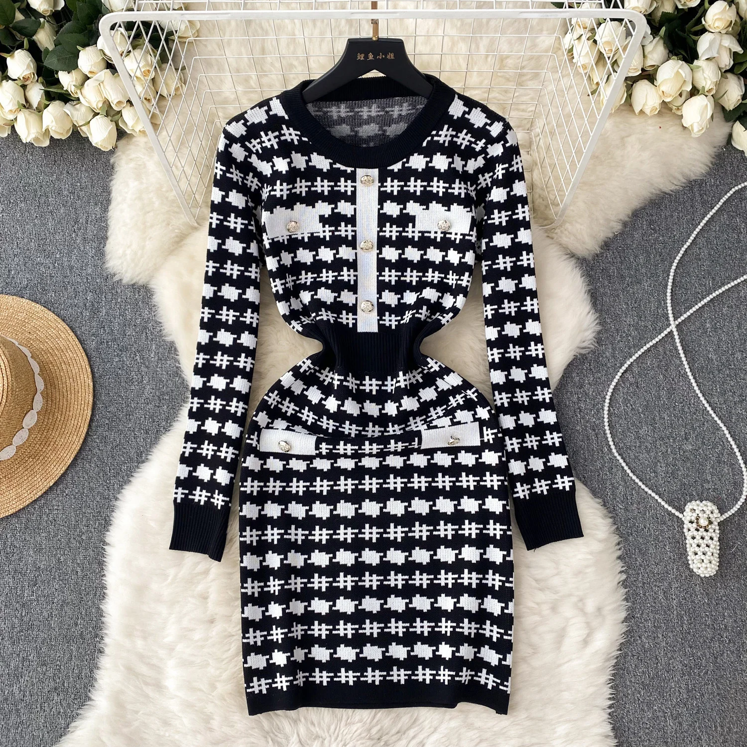 

High Quality Sweater Dress 2023 Autumn Winter Vintage Style Plaid Knitting Dress for Women Casual O Neck Long Sleeve Short Dress