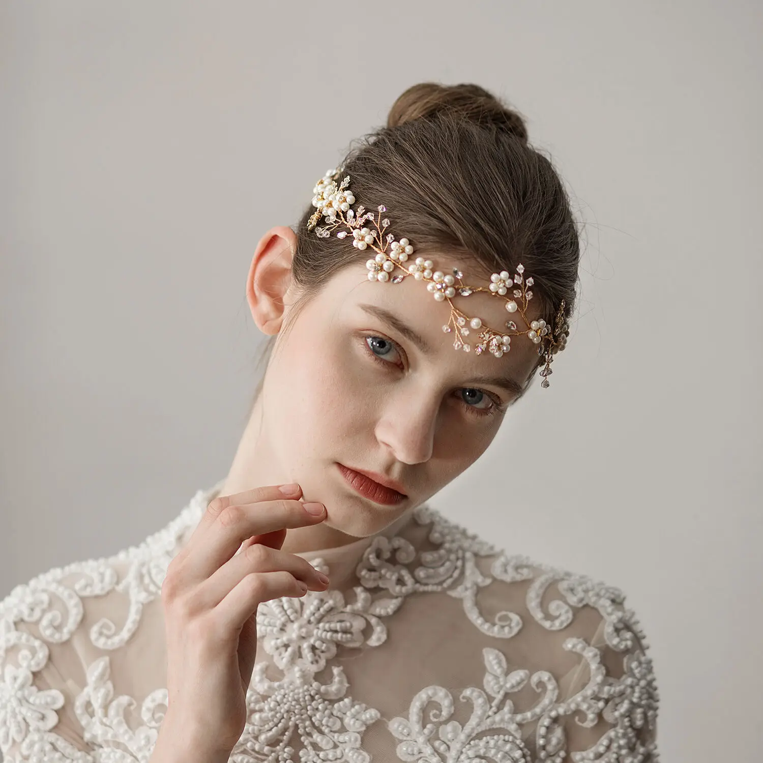 

Super sweet fairy pearl headdress flower bride manual marriage act the role of hair band studio photo props