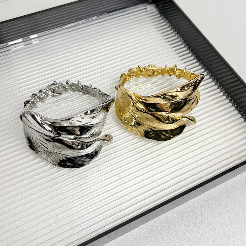 Открытый браслет из металлических листьев для тяжелой промышленности женский