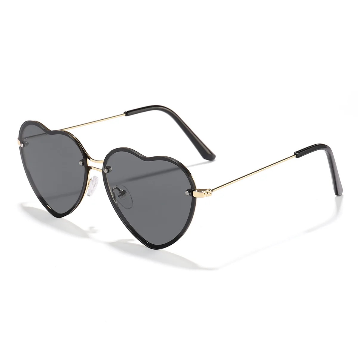 

1Pcs Heart Shaped Sunglasses Metal Women Brand Designer Fashion Rimless Love Clear Ocean Lenses Sun Glasses Oculos Uv400