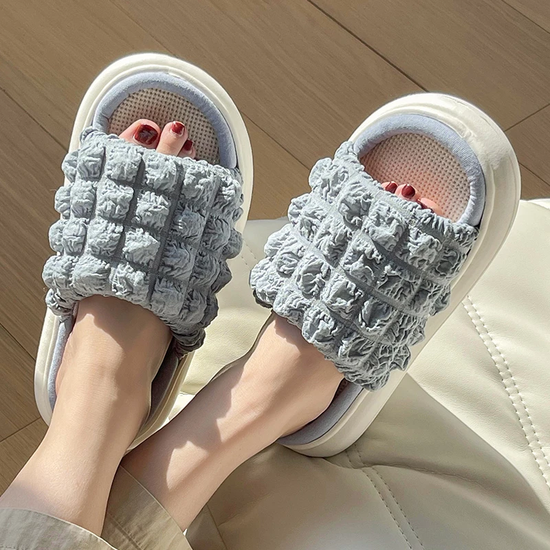 

2022 New Platform Non-Slip Home Bread Slippers Women Four Seasons Indoor Cotton Ladies Soft Slippers Breathable Soft Sole Shoe