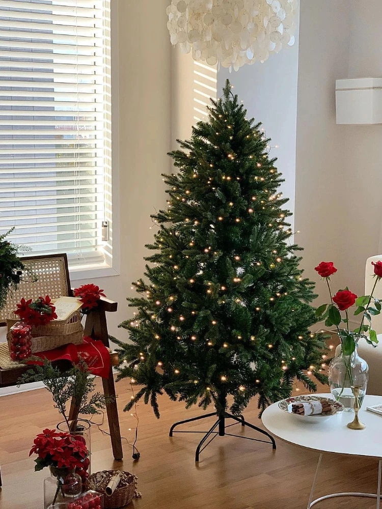 

Large Encrypted Christmas Tree with Light Outdoor Luxury Family Artificial Christmas Tree Gifts for Kids New Year Home Decor