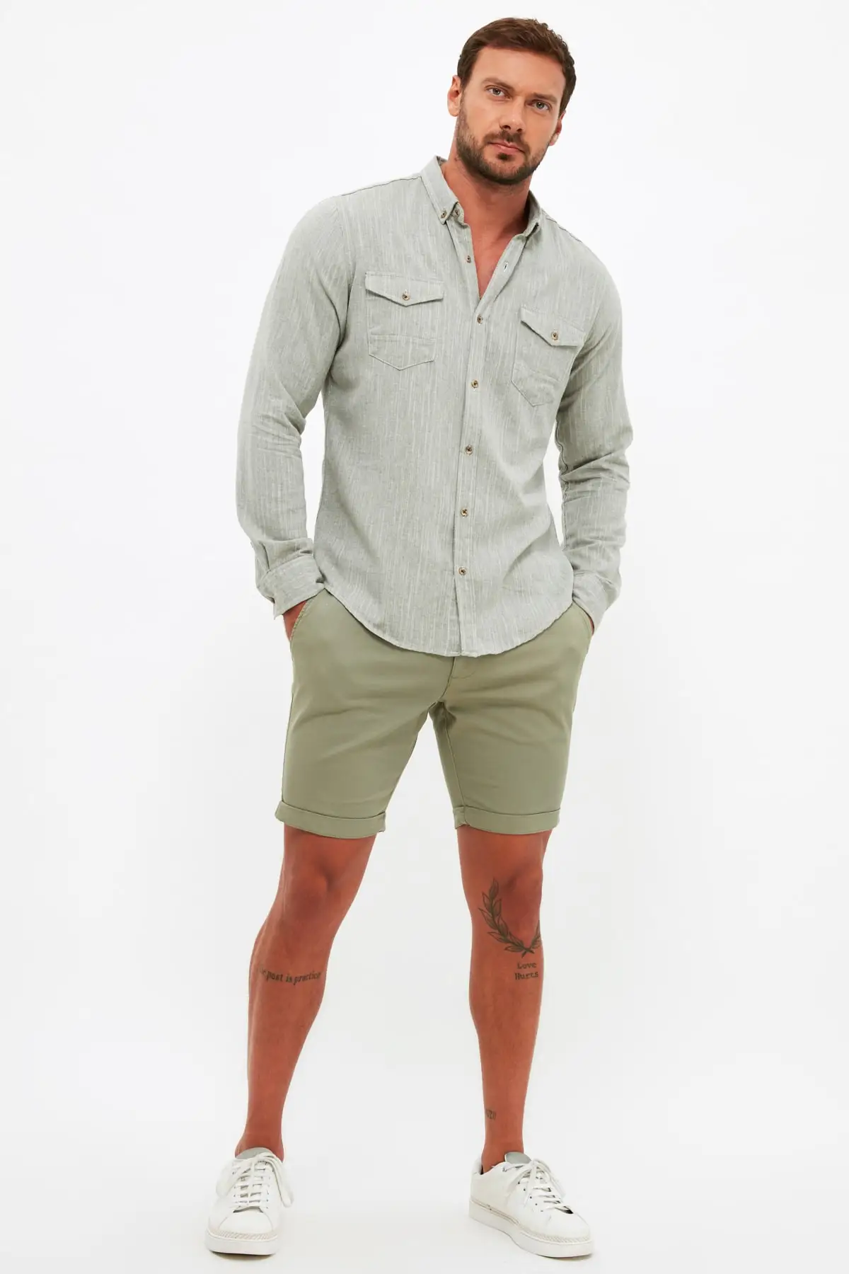 

Trendyol Male Slim Fit Chino Belt Waist Laced Turnup Shorts & Bermuda TMNSS21SR0725