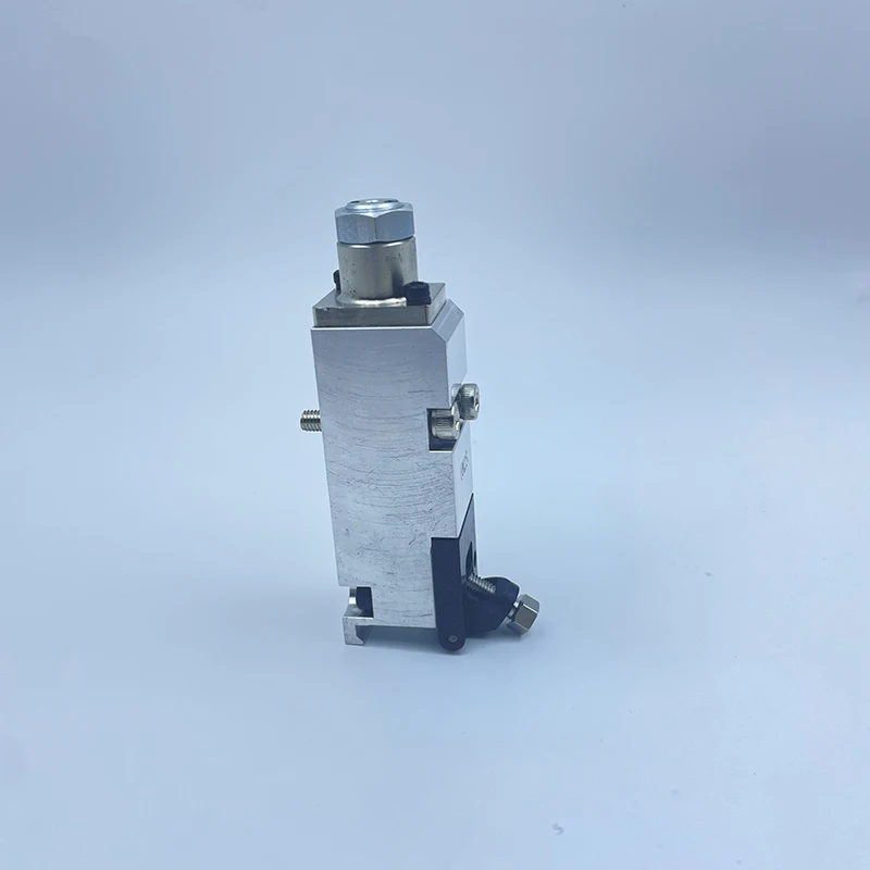 Фото Запасные части Nordson 1048996/1048992/UM25: высокоточный клапан для термоклея промышленного класса, в наличии №4