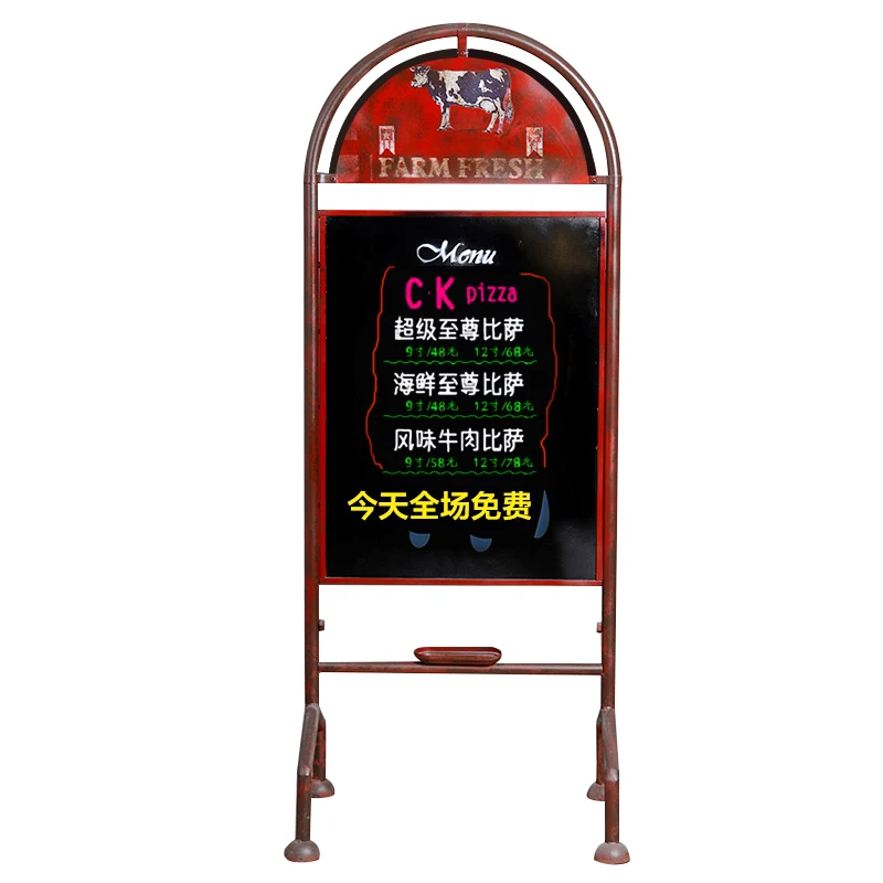 Кованый железный ретро-бар ресторан в деловом искусственном магазине креативный