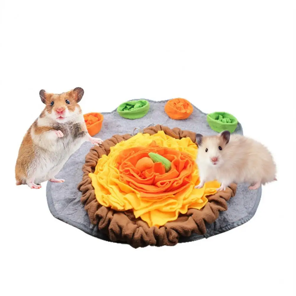 

Relieve Boredom Feeding Blanket Small Animal Sniffing Training Blanket for Indoor and Outdoor