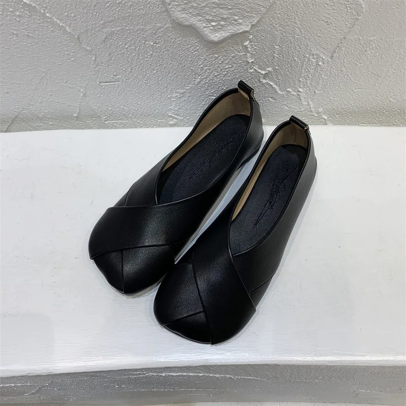 Korean Style Versatile Black Flat Shoes Women Spring Autumn New Slip-on Women Shoes High Quality Luxury Shoes Zapatos De Mujer