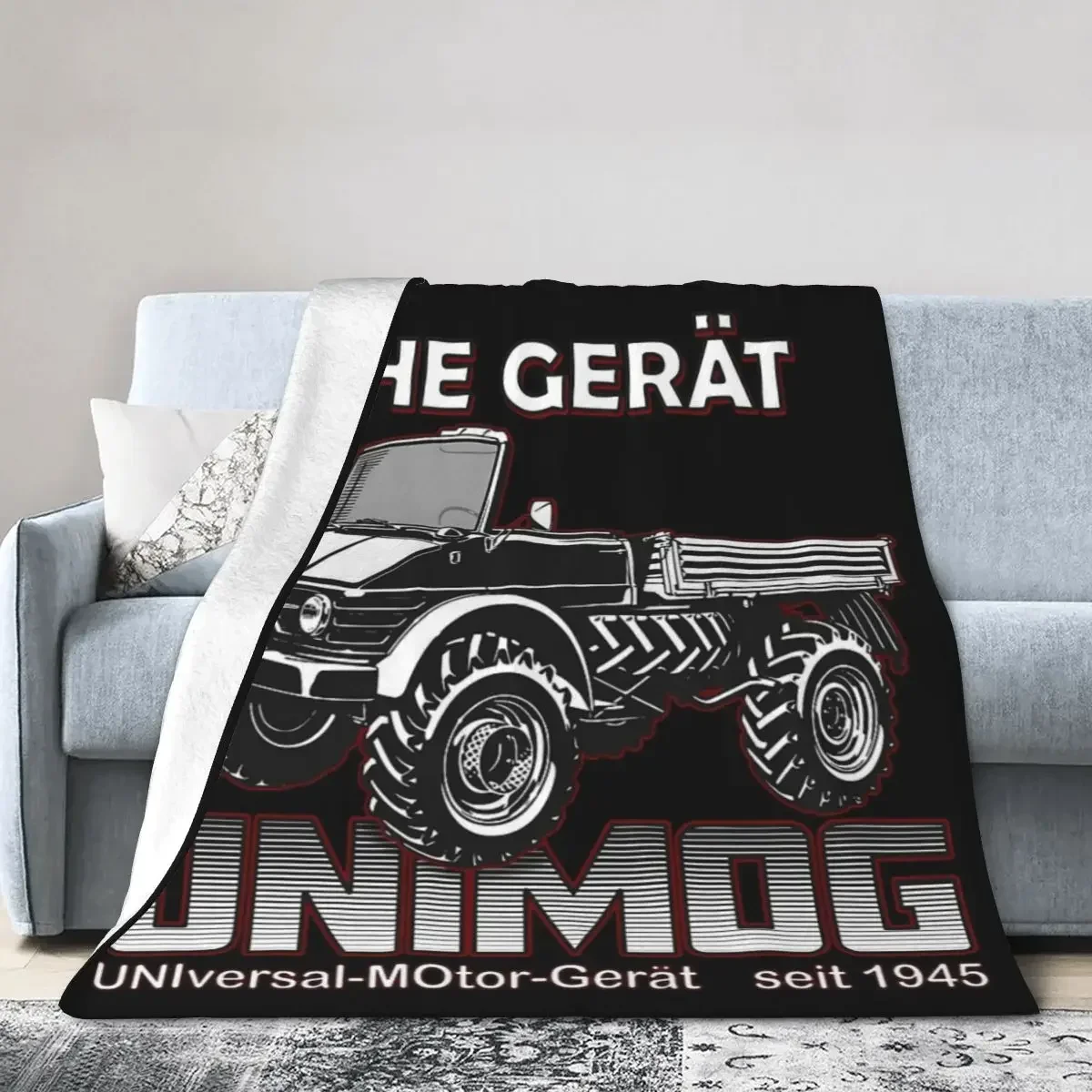 Плед THE GREAT UNIMOG (универсальный двигатель-Gerat) -на черном одеяле постельное белье