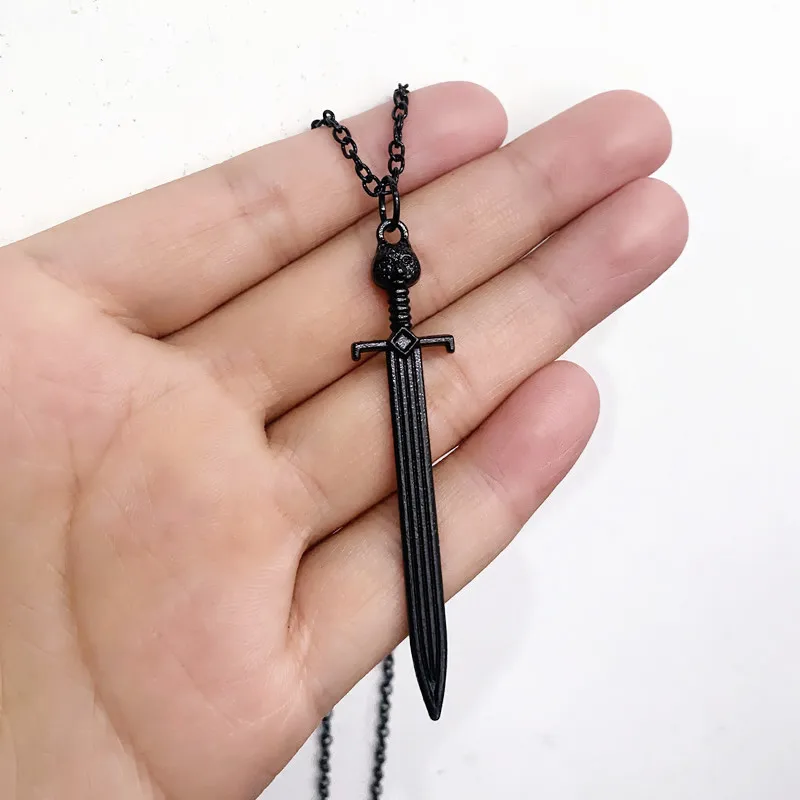 

Goth Vintage Black Long Sword Pendants Necklace For Men Cool Cold Weapon Statement Necklace Female Gothic Jewelry Wholesale