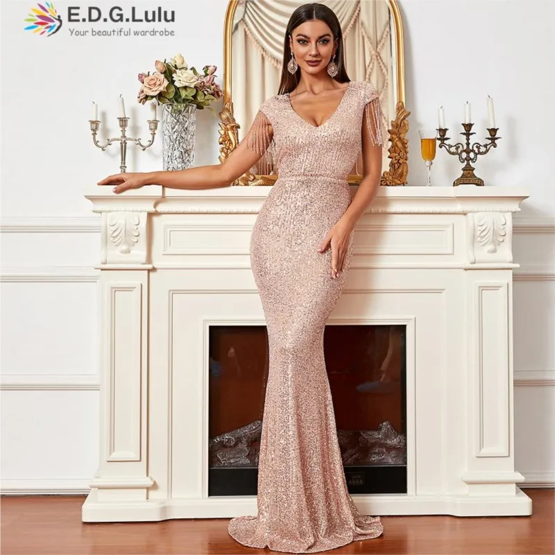 

EDGLuLu платье с V-образным вырезом и коротким рукавом с кисточками для торжественных случаев элегантные золотистые платья с блестками длинное...