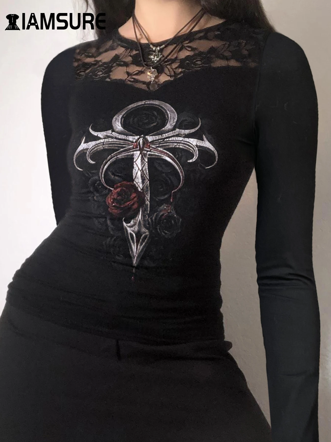 IAMSURE Темные патчи кружевной принт футболка с перспективой готический воротник