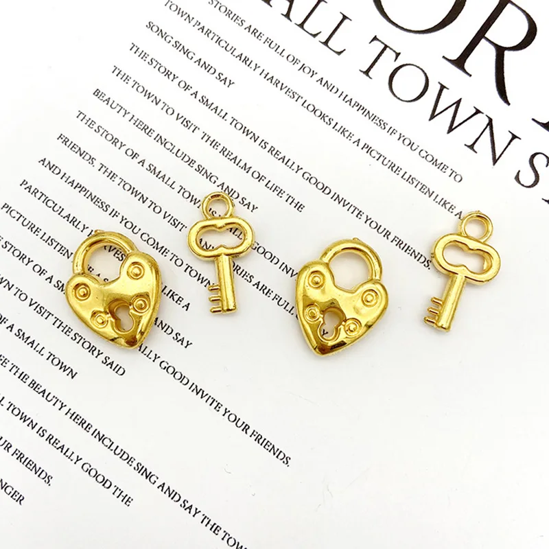 

20Pcs/lot Creative Lock Key Resin Cabochon Flatback DIY Jewelry Making Accessories Resin Charms Scrapbooking Decoration Craft