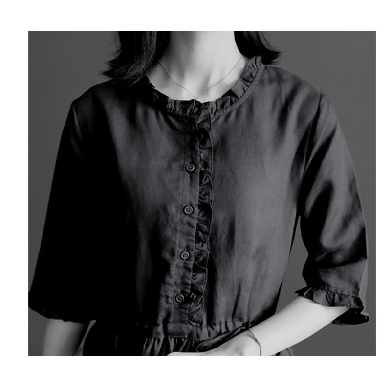 Льняное весенне-летнее женское платье с семиточечным рукавом и воротником