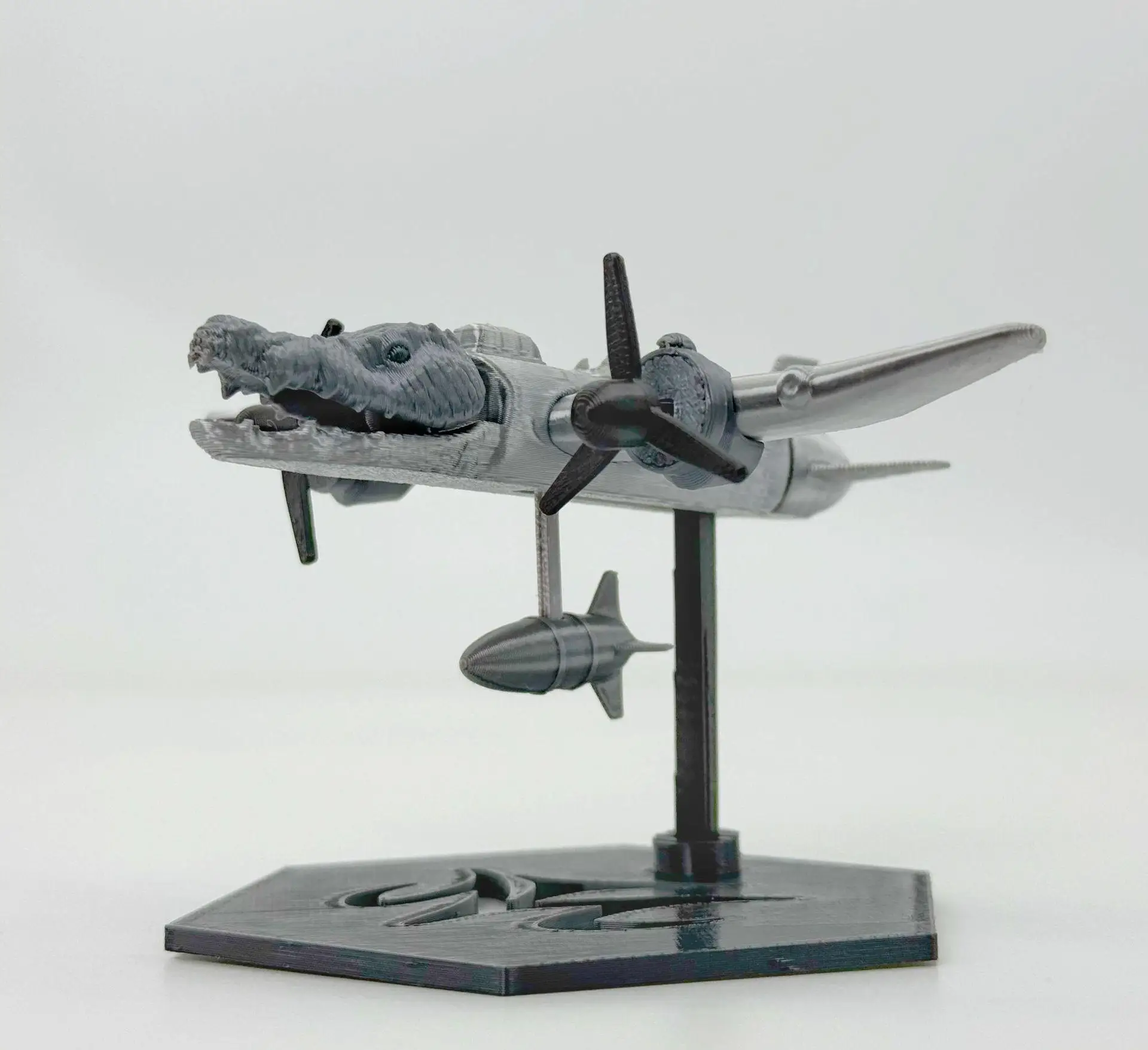 

Фигурка акулы Tralalero Tralala