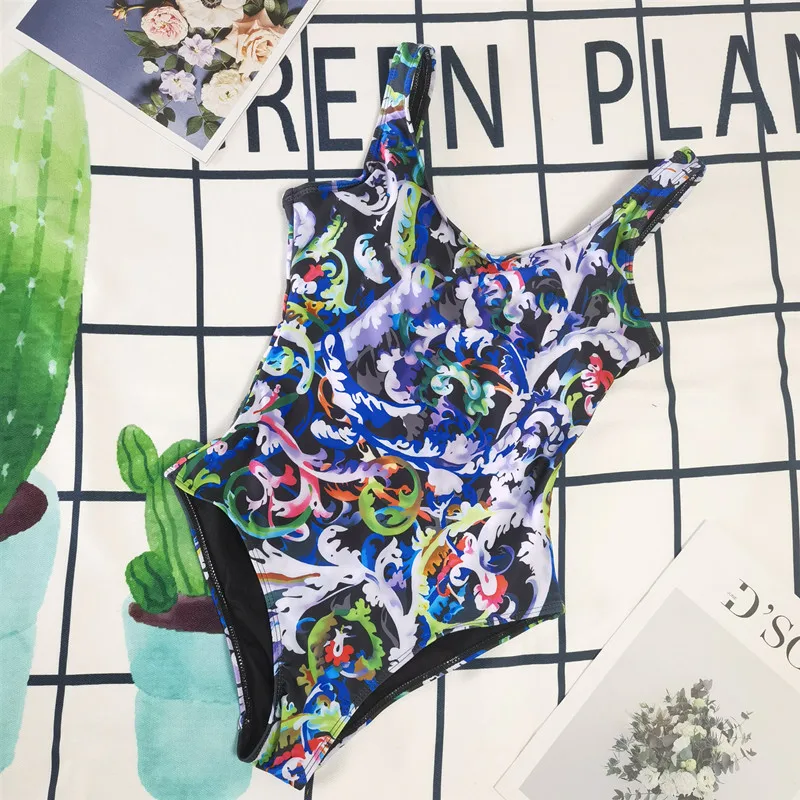 

2021 Luxury Design Sandy Beach Bikini Strap Suit Sexy Push Up Swimsuit Classic Women One Piece Swimwear