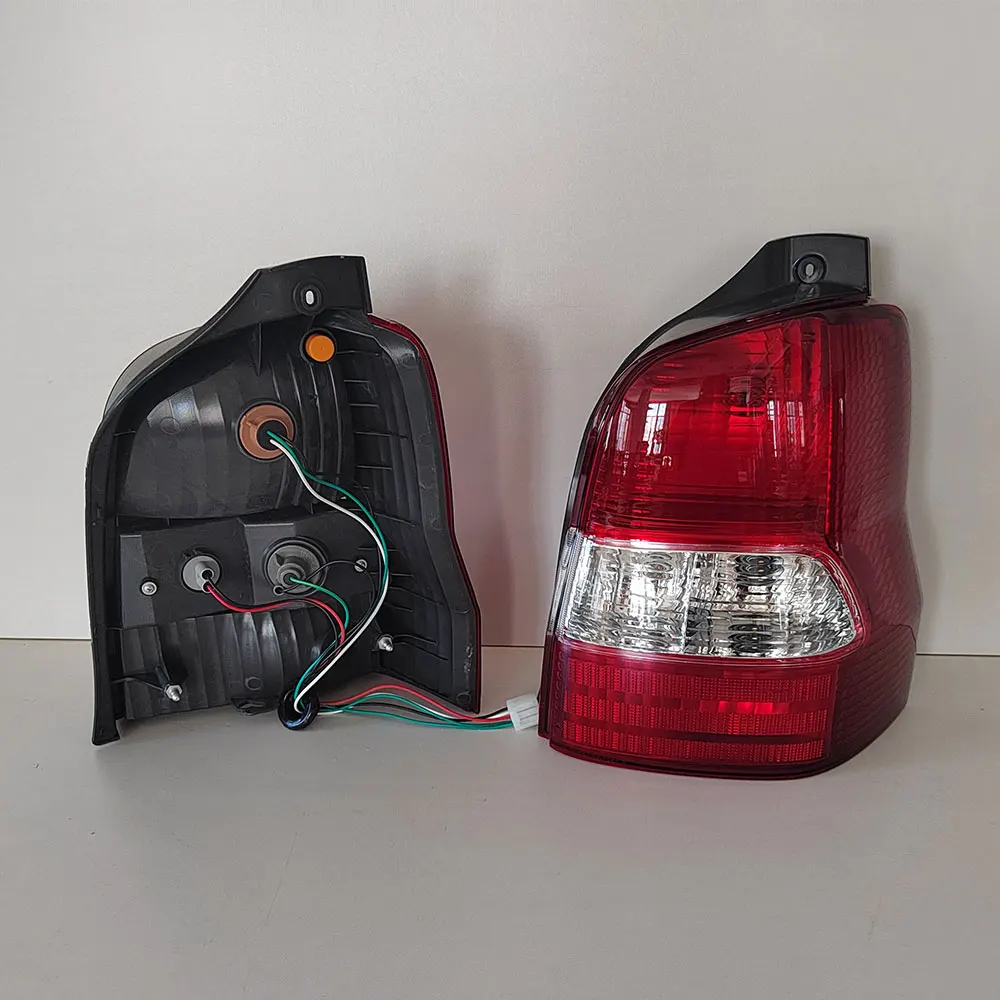 

Пара автомобильных задних фонарей заднего стоп-сигнала для Mazda Demio 1998-2002 гг.